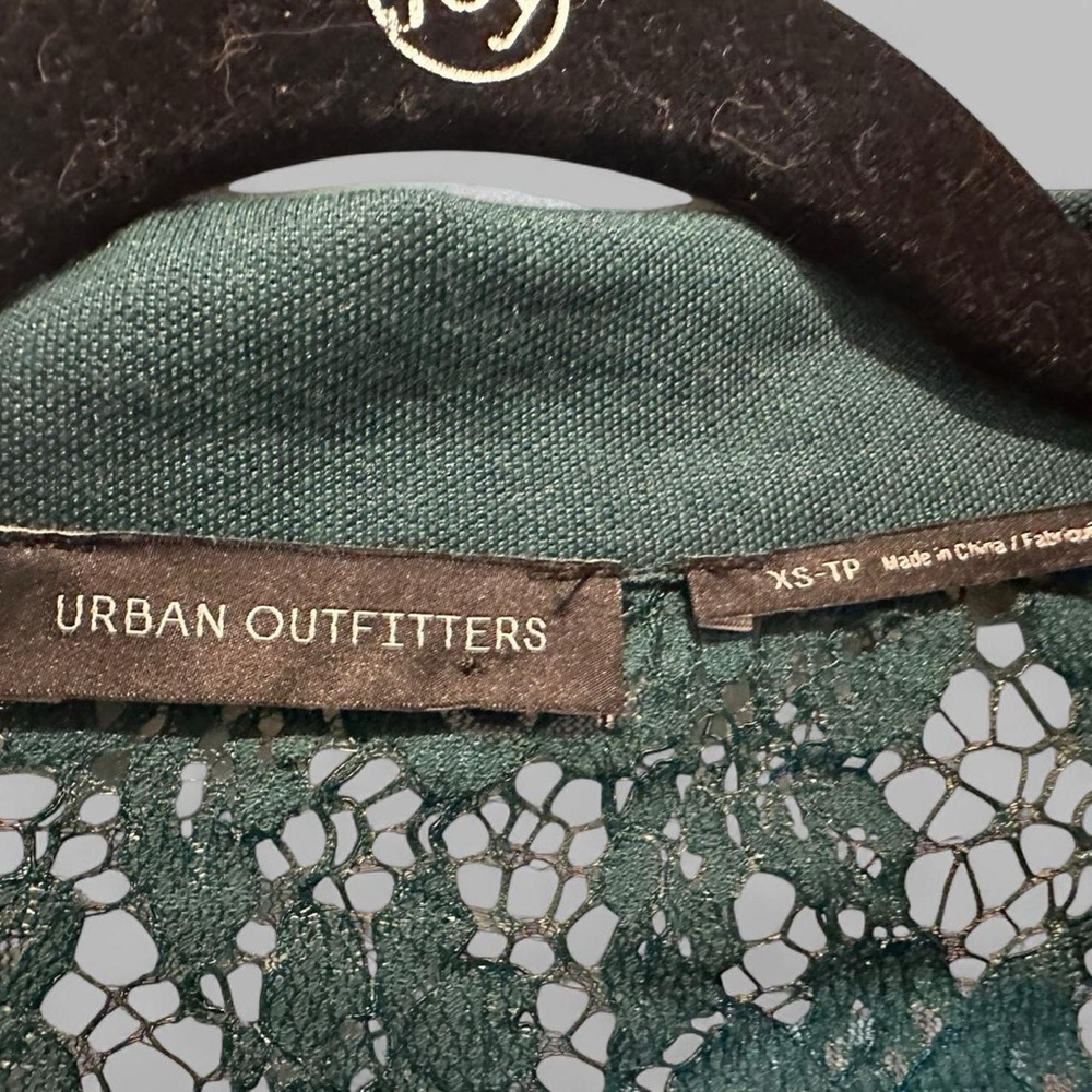 Urban Outfitters Green Lace Button-Down Blouse XS - Picture 3 of 5
